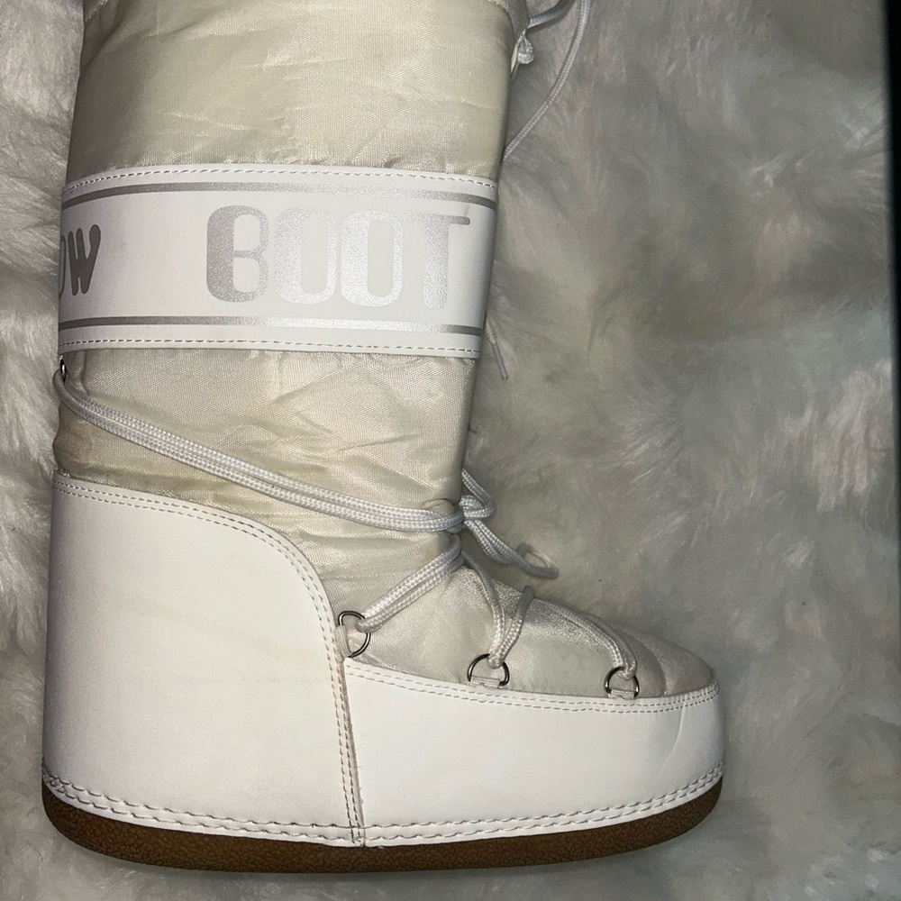 Moon Boot White Winter Boots